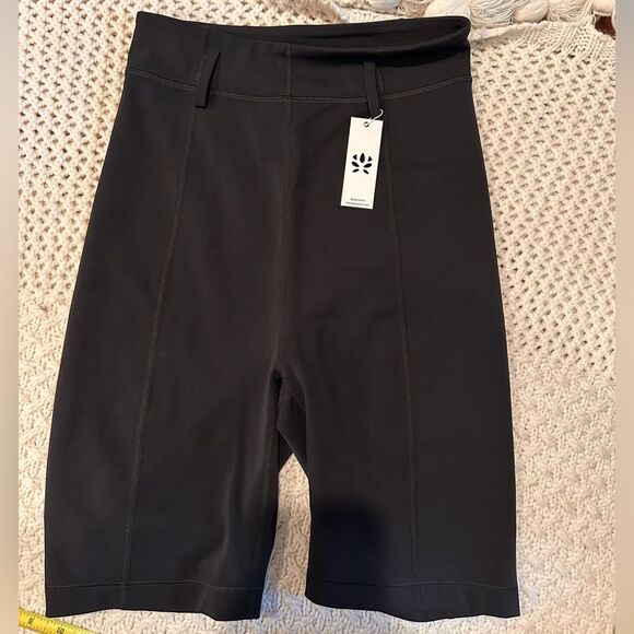 GIGI C Pants - NEW GIGI C SPORT WOMENS SHORT Black Shorts